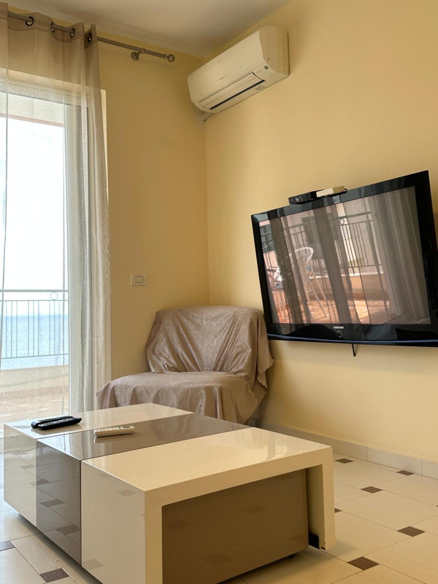 White Sea View Residence 2 Sarandë Exterior foto