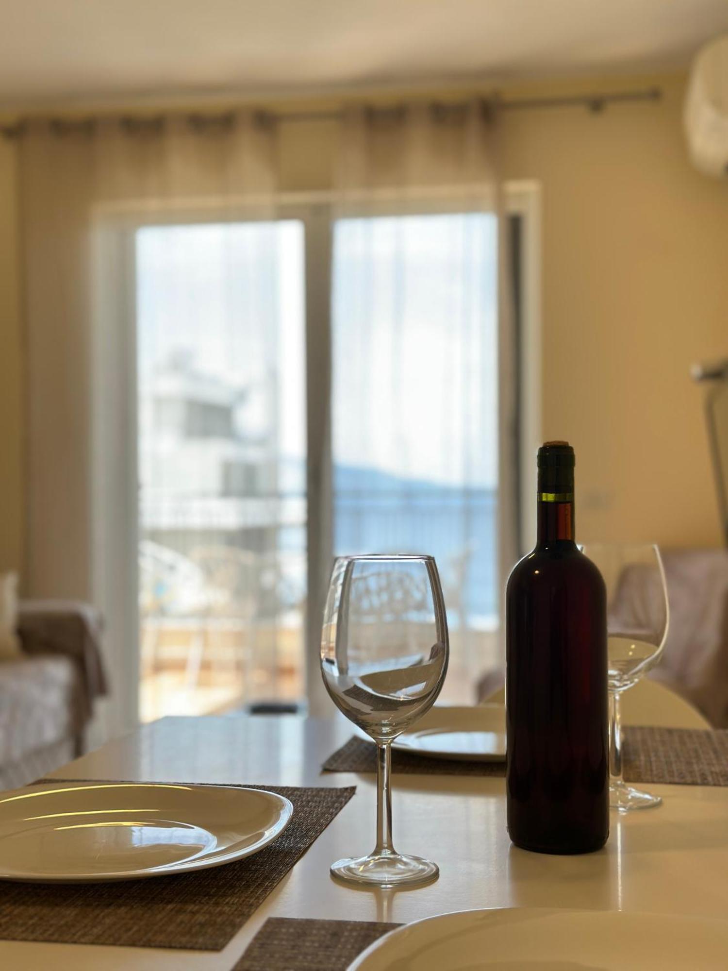 White Sea View Residence 2 Sarandë Exterior foto